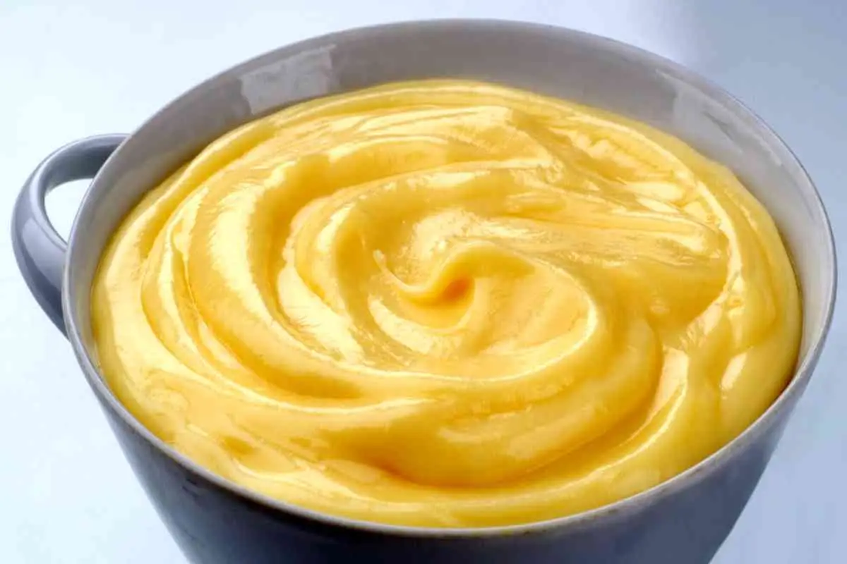 Crema pasticcera, chantilly o diplomatica? Ecco quale usare per farcire i tuoi dolci preferiti
