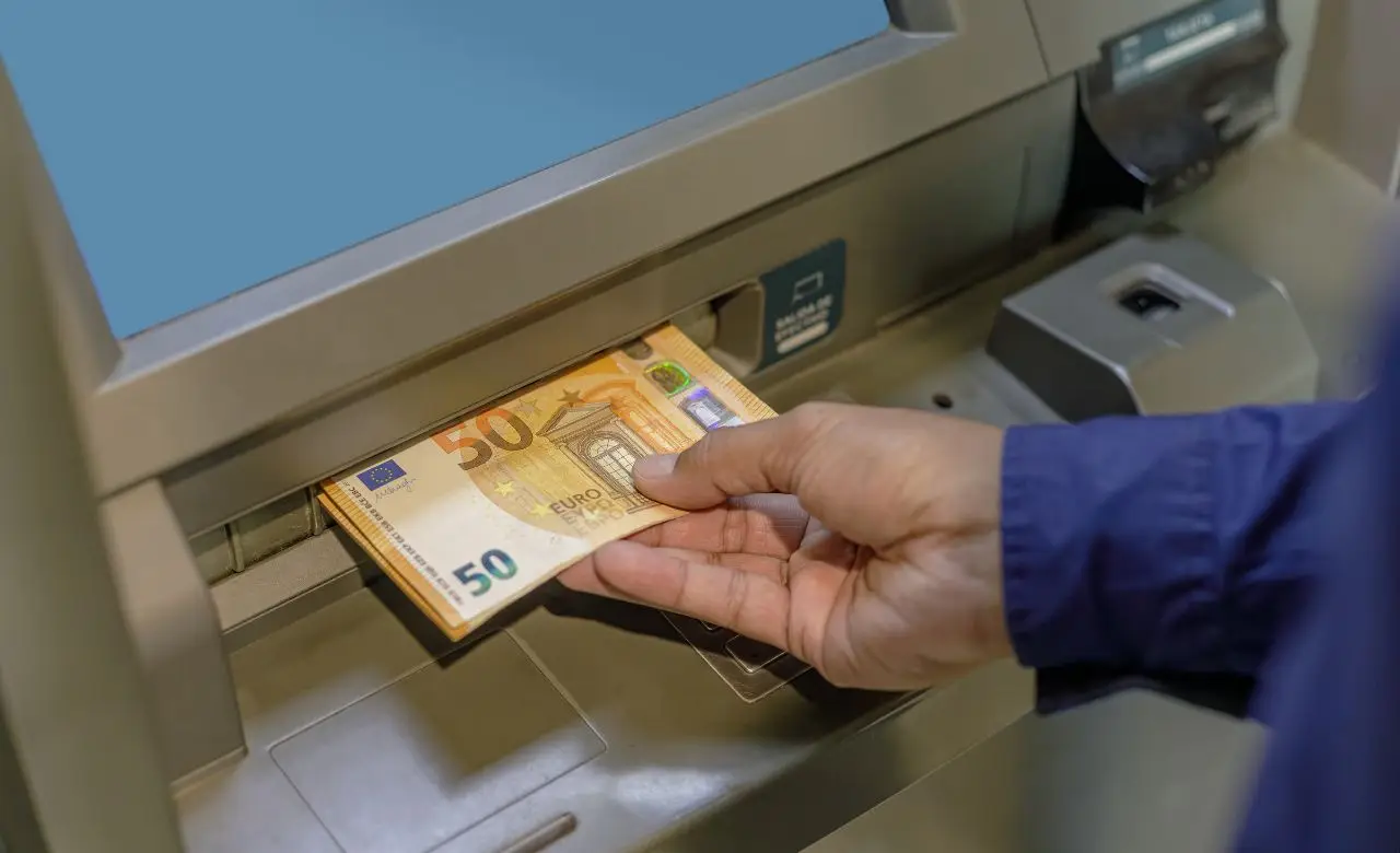 Allerta prelievi bancomat: ecco il metodo alternativo per avere contanti gratis